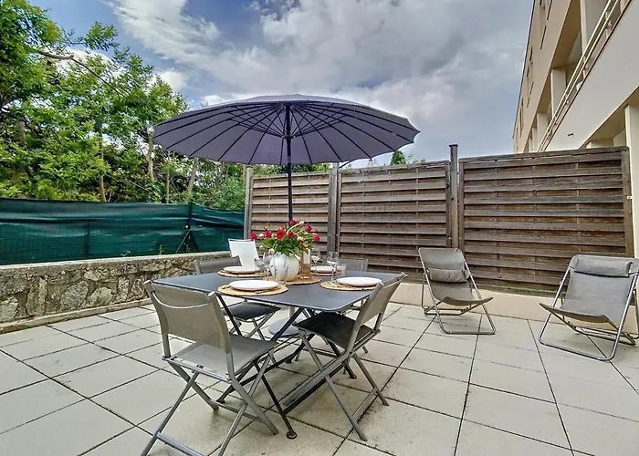 Latitude 43-apartment-saint-tropez-tennis *